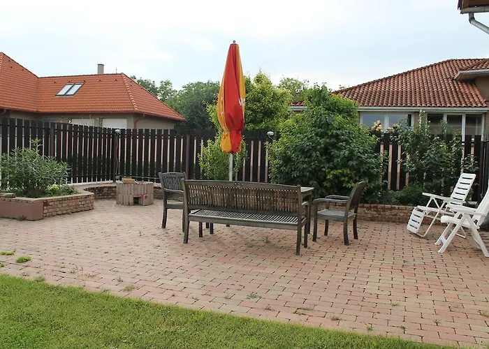 Διαμέρισμα Marta *